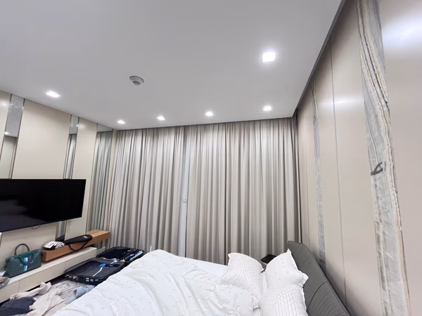 Gallery installation – Emirates Hills Mansion